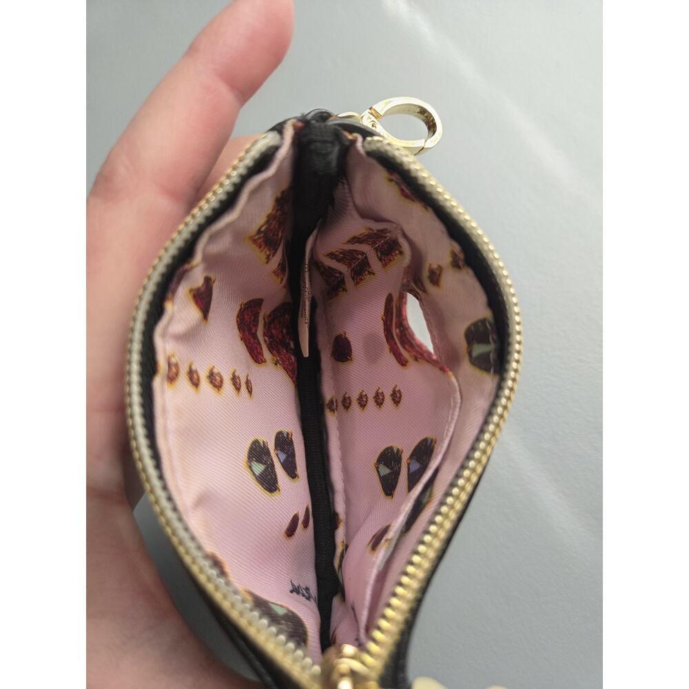 Betsey Johnson Wristlet Wallet Black and Gold Polka Dot Metallic‎ ID Window - Picture 4 of 7